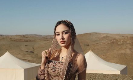 Gaya Elegan Mahalini Raharja Saat Kondangan di Marrakech