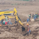 Pencarian Korban Longsor Cisarua Memasuki Hari Kedua
