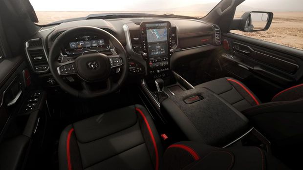 Pikap Double Cabin Berperforma Tinggi Mesin HEMI V8