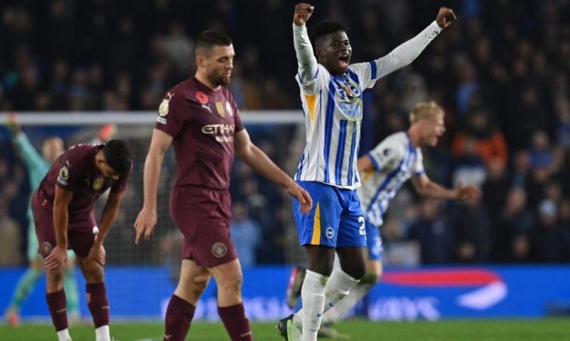 Manchester United dengan Chelsea dan PSG Rebut Carlos Baleba