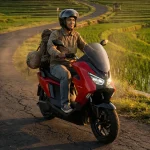 Tips Mudik Aman Menggunakan Motor Listrik Saat Idul Fitri