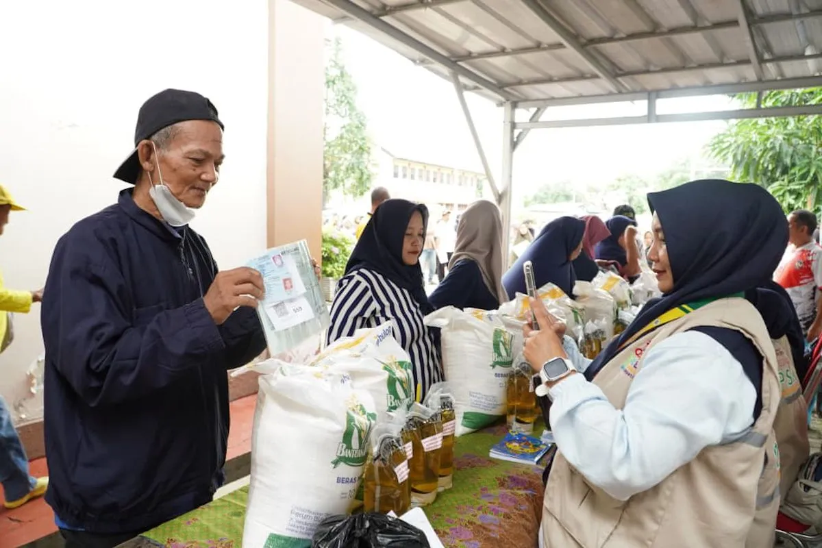 Bantuan Beras dan Minyak