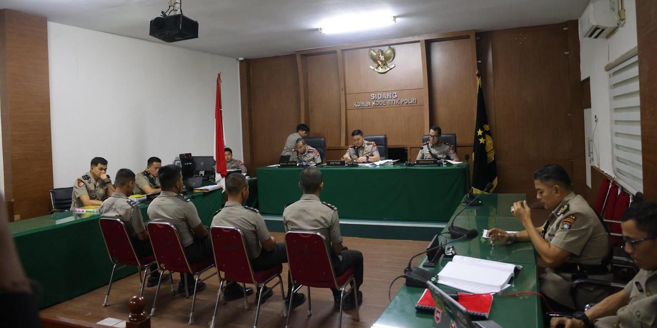 Polda Kepri Tetapkan PTDH Empat Anggota Polri Penganiayaan