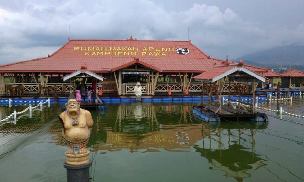 Rekomendasi Tempat Makan Dekat Saloka Theme Park Semarang