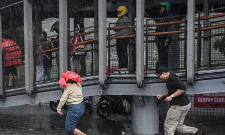 Potensi Hujan Lebat hingga Ekstrem Ancam Wilayah Indonesia