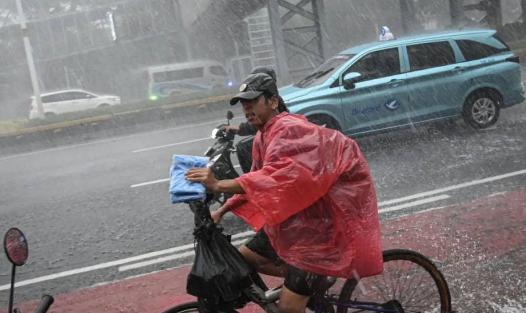 Prakiraan Cuaca Indonesia Hari Ini: Hujan Ringan hingga Lebat