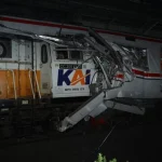 Gangguan Kereta Api Bekasi Timur: Pembatalan Massal Perjalanan
