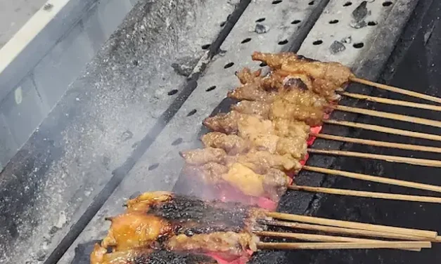 Kuliner Legendaris dengan Cita Rasa Gurih dan Kaya Rempah