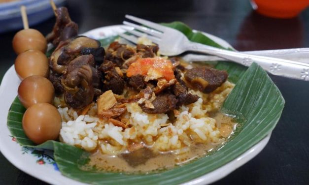 Rekomendasi Nasi Gandul Semarang dengan Cita Rasa Khas