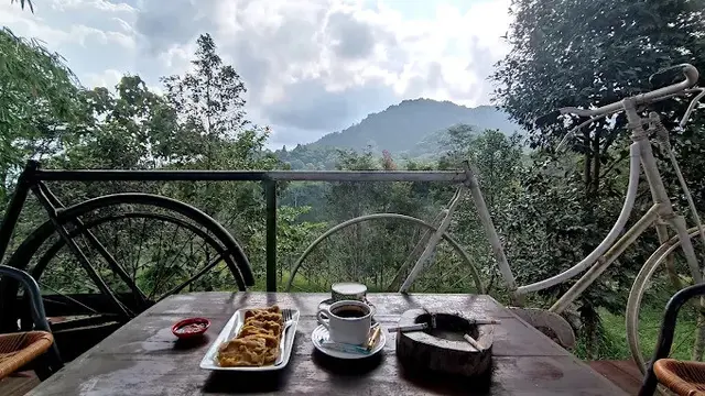 Wisanggeni Coffee dan Deretan Kafe View Merapi di Yogyakarta