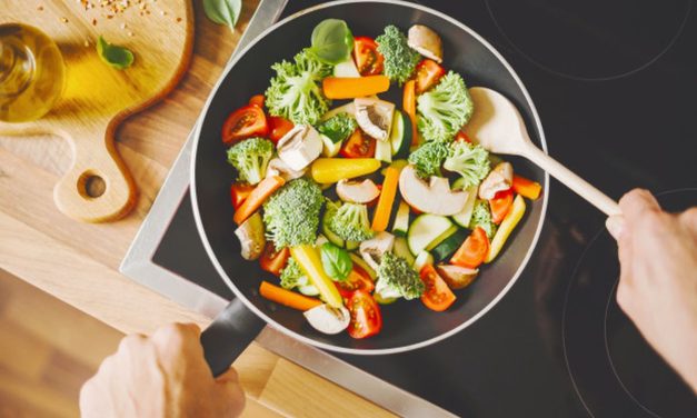Cara Memasak Sayuran yang Benar agar Nutrisinya Tetap Utuh
