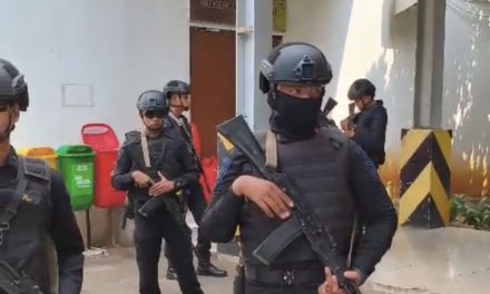 Don Ritto Dilimpahkan ke Kejagung dengan Pengamanan Ketat Brimob