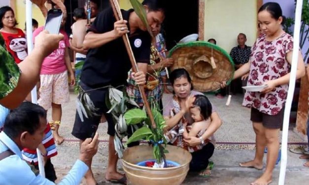 Nahunan Dayak Ngaju Tradisi Sakral Pemberian Nama Bayi Penuh Makna Spiritual