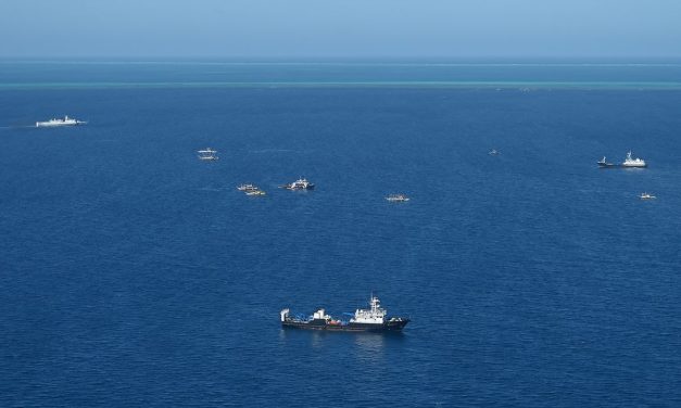 Prajurit AL Malaysia Bertahan 15 Jam Sendirian di Laut China Selatan