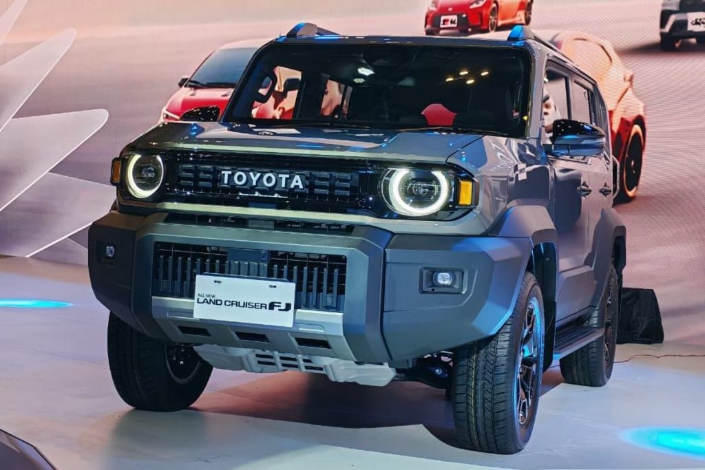 Toyota Land Cruiser FJ dipamerkan di GIIAS 2026 sebagai preview sebelum resmi diluncurkan di Indonesia.