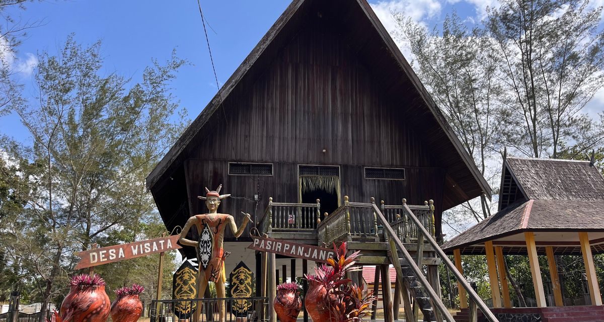 Rumah Adat Betang Pasir Panjang, Warisan Budaya Dayak yang Menyimpan Nilai Kebersamaan