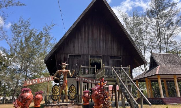 Rumah Adat Betang Pasir Panjang, Warisan Budaya Dayak yang Menyimpan Nilai Kebersamaan