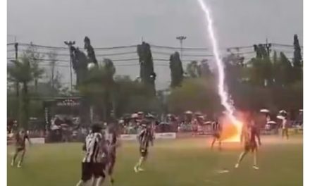 Tragedi Petir di Laga Sepak Bola Thailand, Satu Pemain Meninggal dan Belasan Orang Cedera