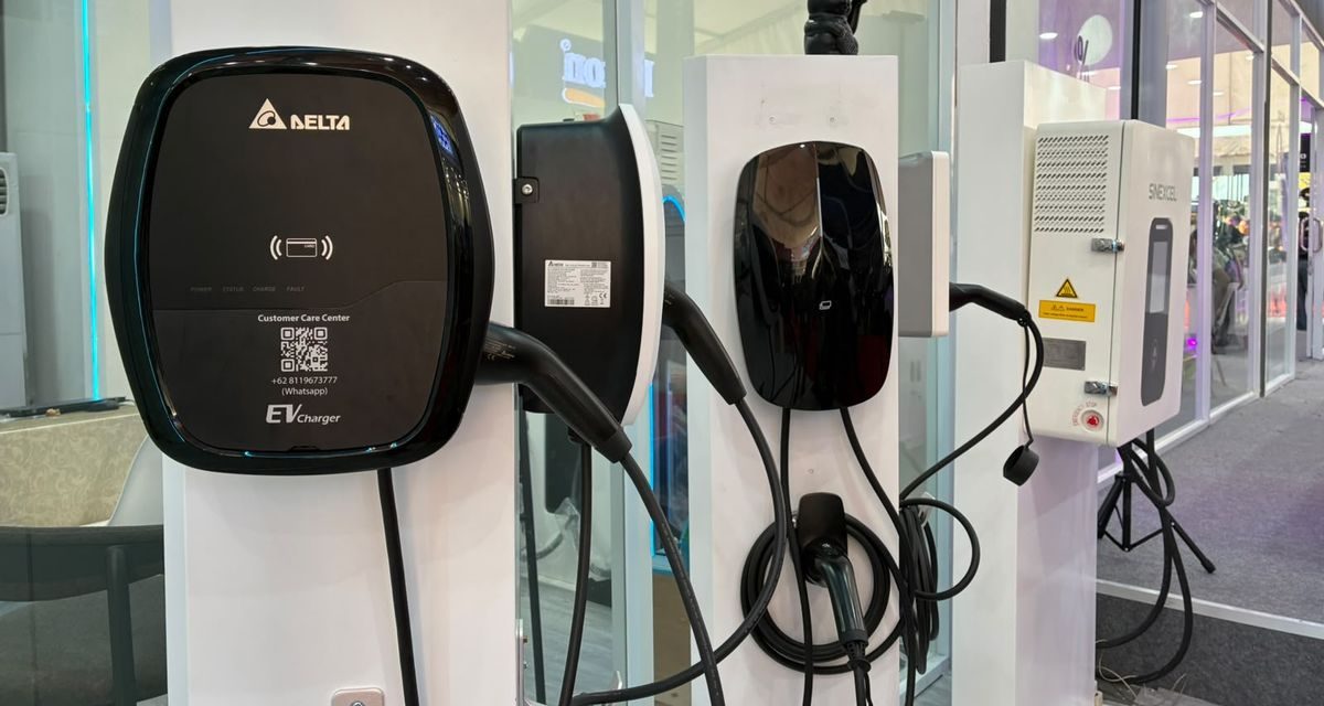 Biaya Pasang Wall Charger Mobil Listrik di Rumah Mulai Rp 7 Jutaan