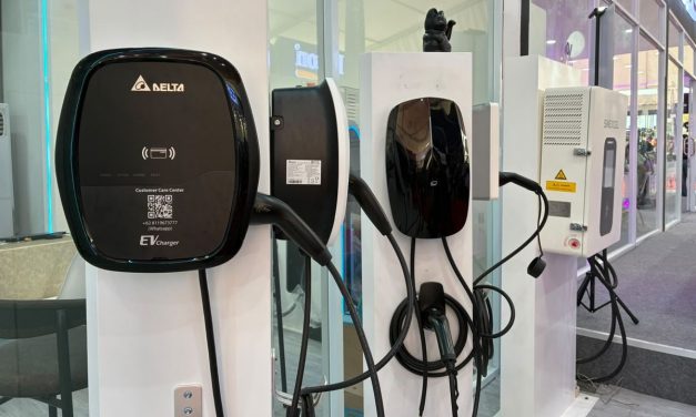 Biaya Pasang Wall Charger Mobil Listrik di Rumah Mulai Rp 7 Jutaan