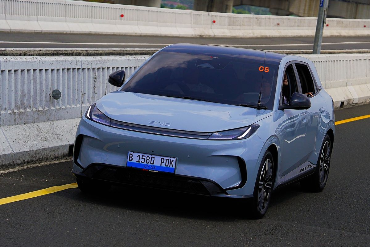 test drive BAIC T1