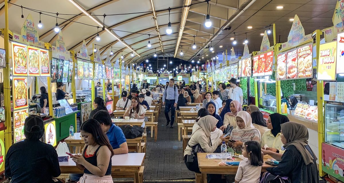 Kuliner Blok M Pikat Turis Malaysia saat Liburan ke Jakarta