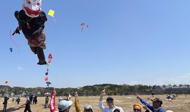 Surabaya Kite Festival 2026 Tarik Peserta Mancanegara, Punakawan Jadi Daya Tarik Utama